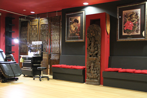 Tattoo Shop «Hailin Tattoo Studio», reviews and photos, 1136 N La Brea Ave, Los Angeles, CA 90038, USA