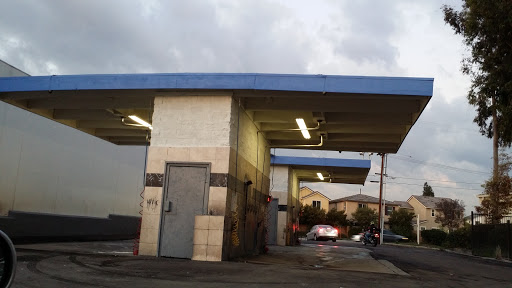 Dollar Car Wash en La Mirada