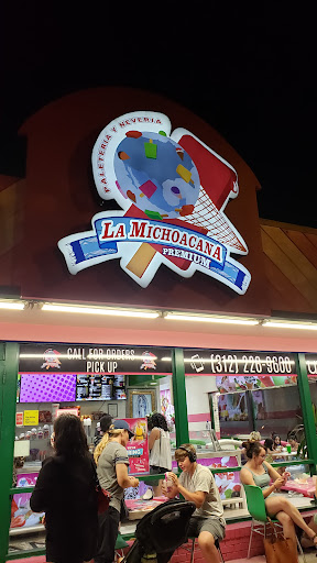 Ice Cream Shop «La Michoacana Premium Pilsen», reviews and photos, 1855 S Blue Island Ave, Chicago, IL 60608, USA