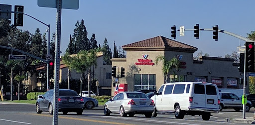 Valvoline Instant Oil Change image