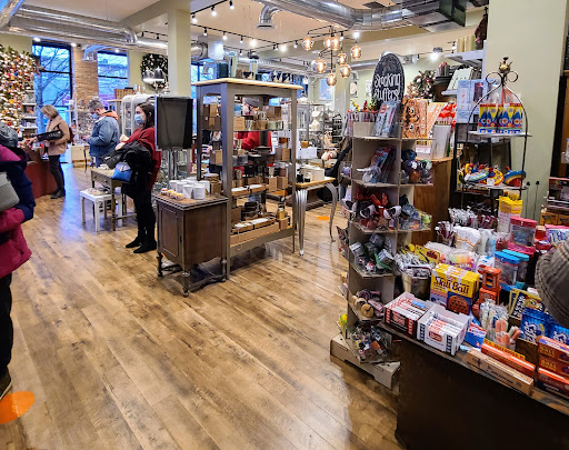 Gift Shop «Hazel», reviews and photos, 1902 W Montrose Ave, Chicago, IL 60613, USA