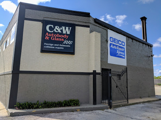 Auto Body Shop «C & W Auto Body and Glass», reviews and photos, 2626 N Clybourn Ave, Chicago, IL 60614, USA