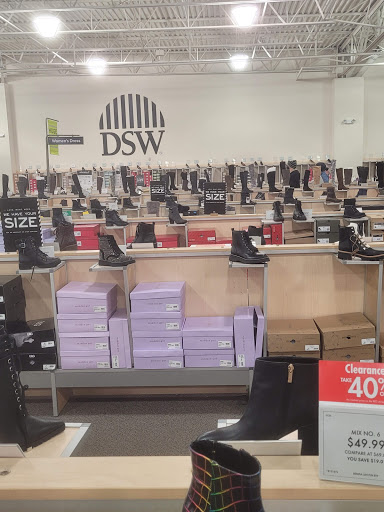 Shoe Store «DSW Designer Shoe Warehouse», reviews and photos, 314 Marketplace Mile, Plainfield, IN 46168, USA