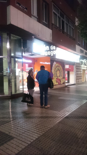 Salón De Juego París