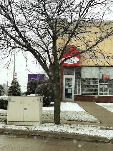 Thrift Store «WINGS Resale Store», reviews and photos, 300 W Golf Rd, Schaumburg, IL 60195, USA