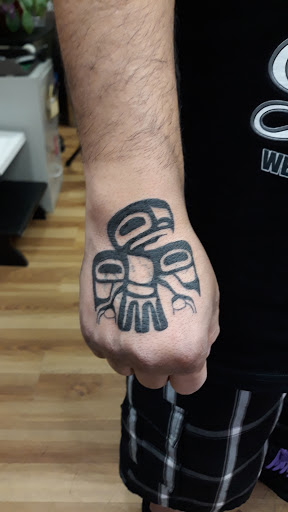 Explore small animal tattoo ideas, creative tattoo ideas in Anchorage, available at Anchorage Tattoo Studio