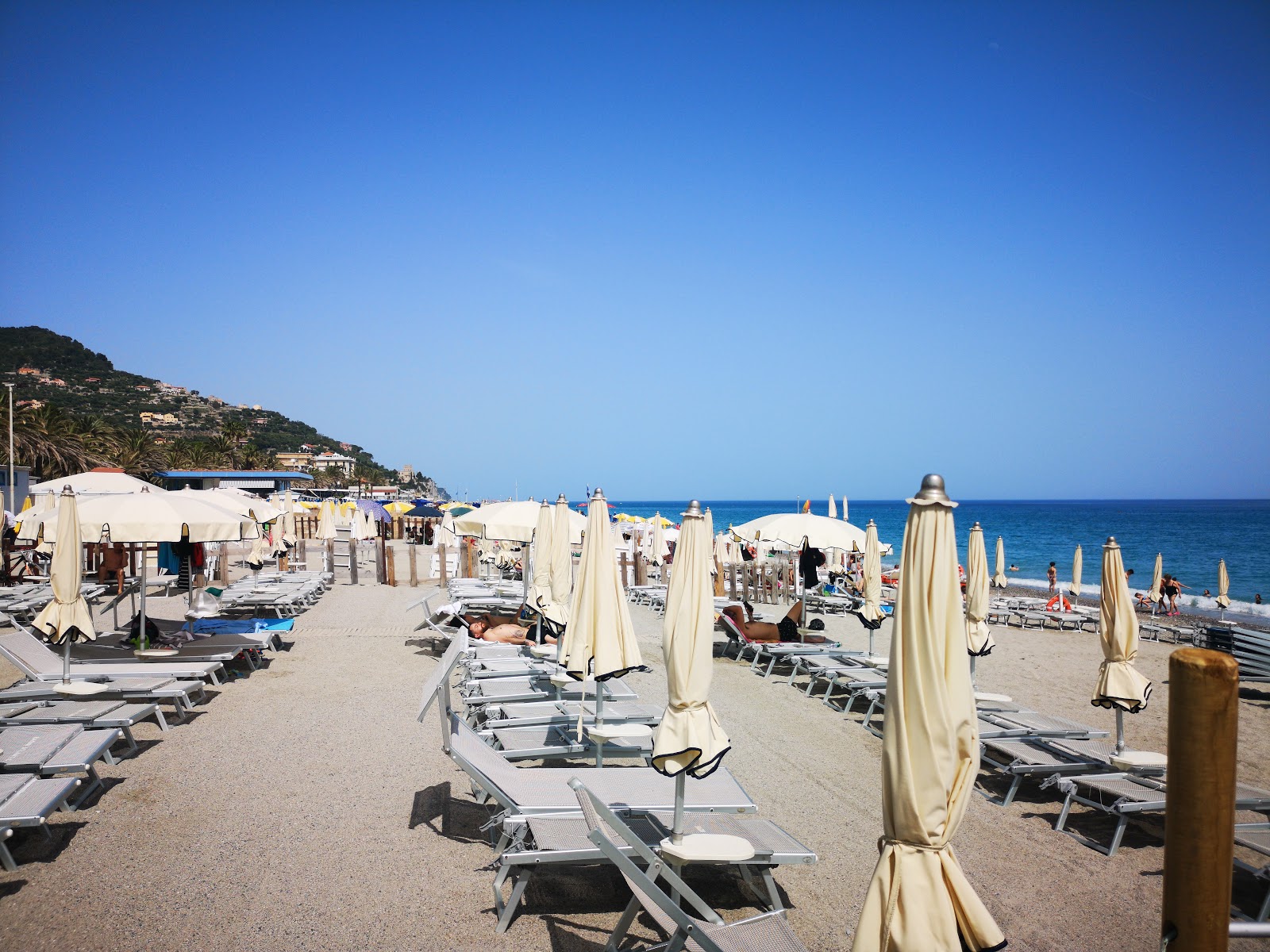 Photo de Spiaggia libera Attrezzata - endroit populaire parmi les connaisseurs de la détente