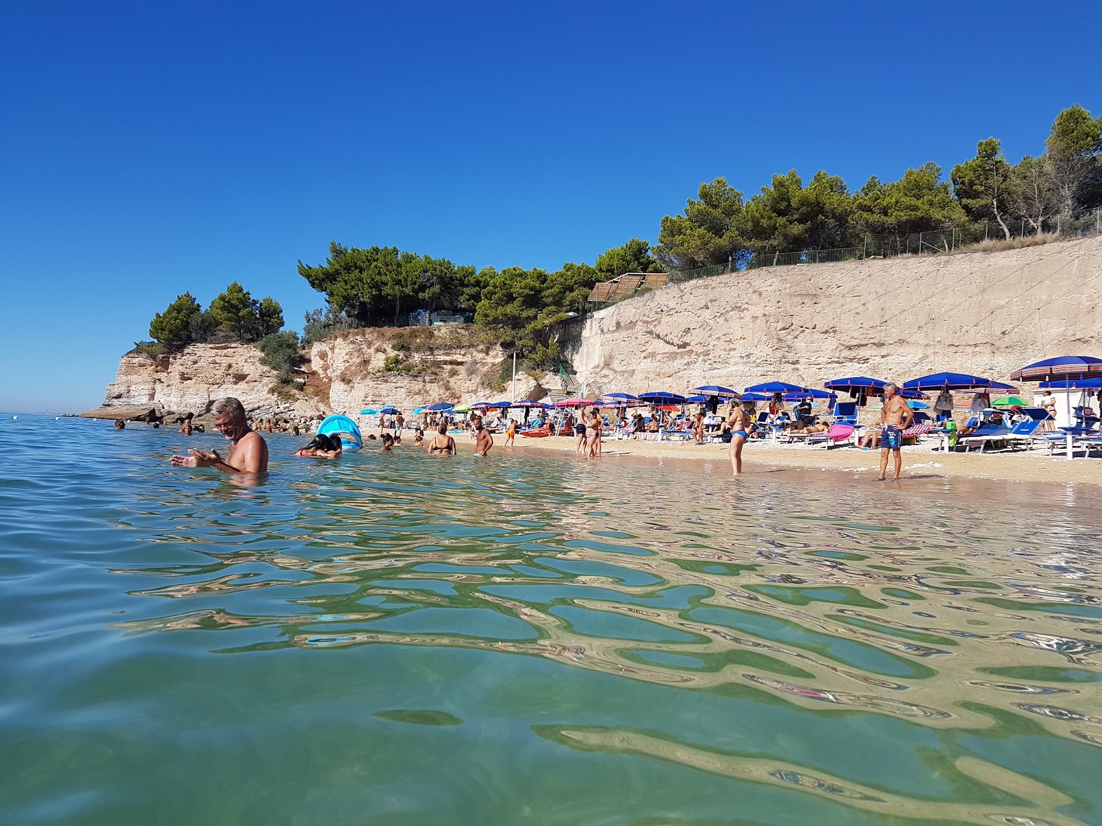 Foto van Spiaggia di Varcaro gelegen in een natuurlijk gebied