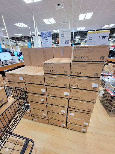 Computer Store «Micro Center», reviews and photos, 263 McLean Blvd, Paterson, NJ 07504, USA