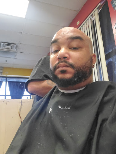 Barber Shop «Profiles II Baber Shop», reviews and photos, 503 E 153rd St, Phoenix, IL 60426, USA