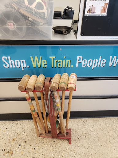 Thrift Store «Goodwill Store & Donation Center», reviews and photos, 675 W North Ave, Elmhurst, IL 60126, USA