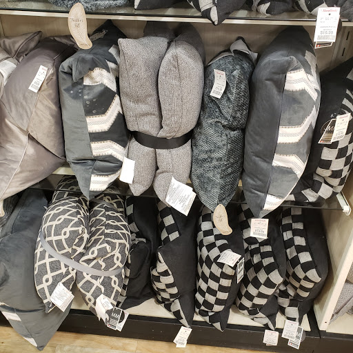 Department Store «HomeGoods», reviews and photos, 18061 Highwoods Preserve Pkwy, Tampa, FL 33647, USA