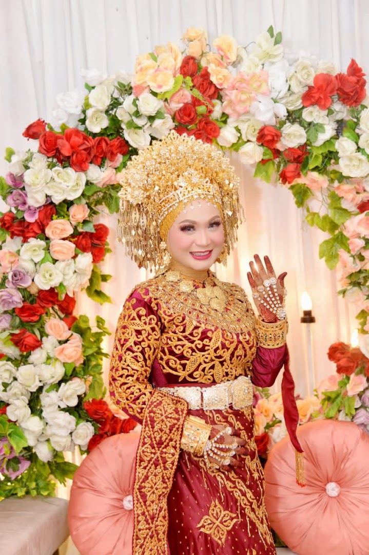 Frida Rias Pengantin Photo