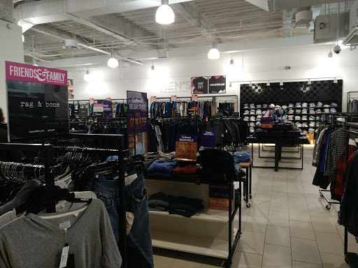 Department Store «Saks OFF 5TH», reviews and photos, 300 Canal St, Somerville, MA 02145, USA