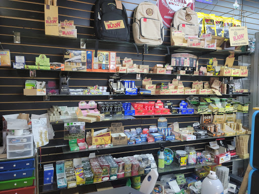 Tobacco Shop «Smoken Smoke House», reviews and photos, 13260 Woodruff Ave, Downey, CA 90242, USA