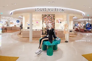 Louis Vuitton Le Bon Marché image