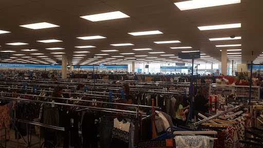 Clothing Store «Ross Dress for Less», reviews and photos, 2525 NE 10th Ct, Homestead, FL 33033, USA