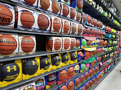 Sporting Goods Store «Big 5 Sporting Goods - Santa Maria», reviews and photos, 305 Town Center E, Santa Maria, CA 93454, USA