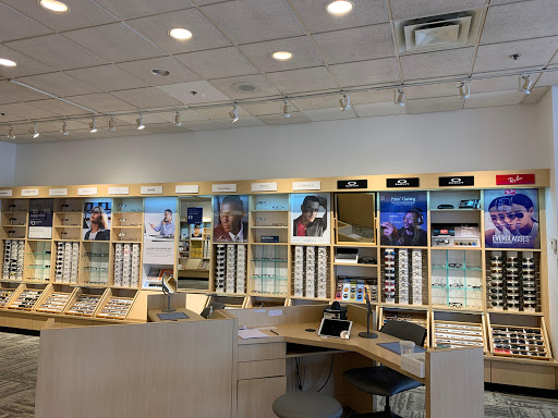 Eye Care Center «LensCrafters», reviews and photos, 370 Mall Cir Dr, Monroeville, PA 15146, USA