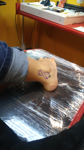 Tattoo Shop «Billionaire Tattoo Parlor», reviews and photos, 5650 Franklin Blvd, Sacramento, CA 95824, USA