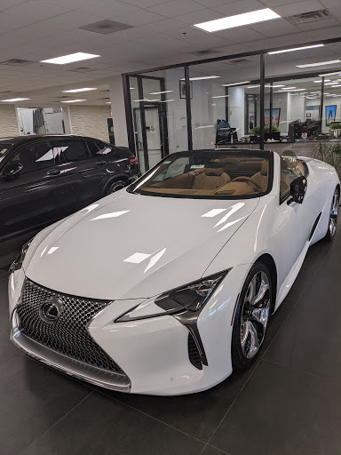 Lexus Dealer «McGrath Lexus of Chicago», reviews and photos, 1250 W Division St, Chicago, IL 60642, USA