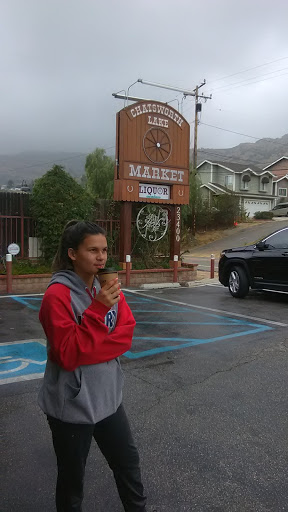 Grocery Store «Chatsworth Lake Market», reviews and photos, 23400 Lake Manor Dr, Chatsworth, CA 91311, USA