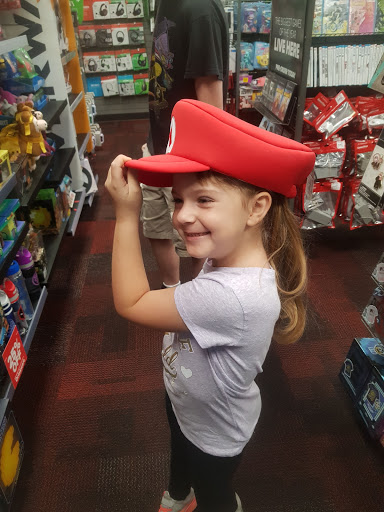 Video Game Store «GameStop», reviews and photos, 91 N Cattlemen Rd, Sarasota, FL 34243, USA
