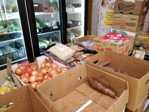 Asian Grocery Store «Dixie Oriental Food & Gifts Market», reviews and photos, 3900 Bardstown Rd, Louisville, KY 40218, USA