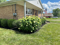 10 Yards Lawn Mowing - Photo 4 - Car repair in Cincinnati, OH, Cincinnati