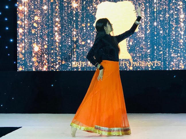 Ninas Choreography | Bollywood Dance Classes | Zumba | Weddings | Events - Dance school