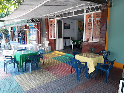 Quiubo pues restaurante y comidas rapidas - Cra. 14 #9-16, Aguazul, Casanare, Colombia