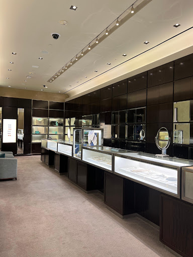 Jewelry Store «Tiffany & Co.», reviews and photos, 5481 Wisconsin Ave, Chevy Chase, MD 20815, USA