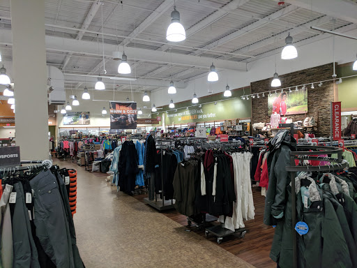 Shopping Mall «Berkshire Shopping Center», reviews and photos, 67 Newtown Rd, Danbury, CT 06810, USA