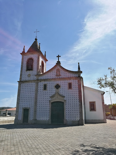 Avaliações doCemitério de Covelas em Cinfães - Igreja