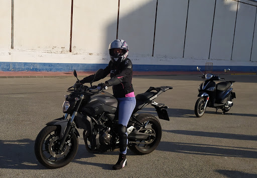 AUTOESCUELA ACAPULCO en Fuengirola provincia Málaga