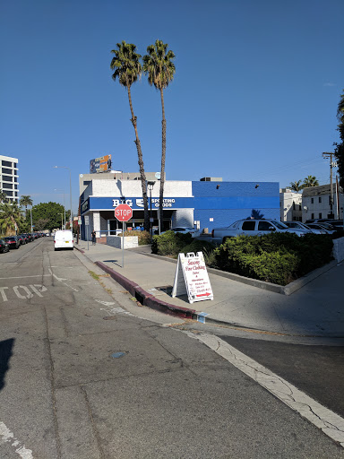 Sporting Goods Store «Big 5 Sporting Goods - Wilshire», reviews and photos, 6601 Wilshire Blvd, Los Angeles, CA 90048, USA