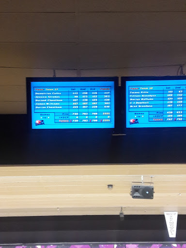 Bowling Alley «AMF Rose Bowl Lanes», reviews and photos, 28001 Groesbeck Hwy, Roseville, MI 48066, USA