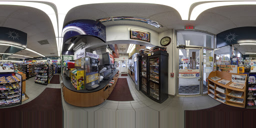 Gas Station «Lake Forest Shell», reviews and photos, 193 E Deerpath Rd, Lake Forest, IL 60045, USA