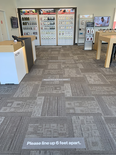 Cell Phone Store «Verizon Authorized Retailer - A Wireless», reviews and photos, 438 Ramsay Way #112, Kent, WA 98032, USA