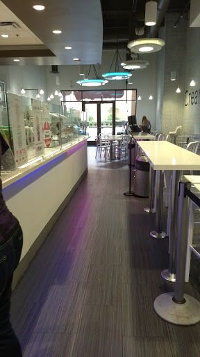 Shopping Mall «Scottsdale Waterfront», reviews and photos, 7135 E Camelback Rd #165, Scottsdale, AZ 85251, USA