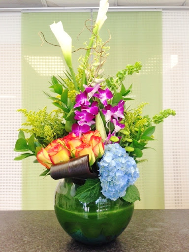 Florist «More Than Flowers», reviews and photos, 109 SE 2nd St, Miami, FL 33131, USA