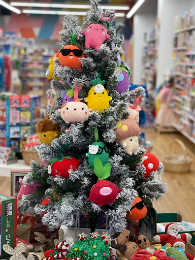 Toy Store «Alakazam Toys & Gifts», reviews and photos, 100 E Main St, Charlottesville, VA 22902, USA