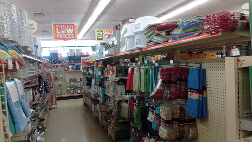 Dollar Store «FAMILY DOLLAR», reviews and photos, 326 N Independence Blvd, Romeoville, IL 60446, USA