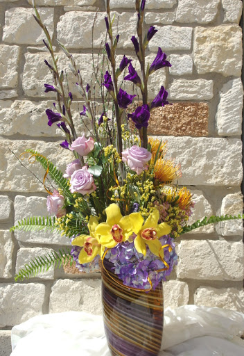 Florist «Flowers by Nancy, too!», reviews and photos, 1208 Ranch Rd 620 S, Lakeway, TX 78734, USA