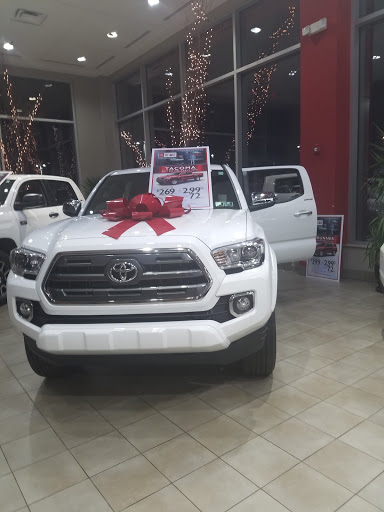 Car Dealer «Toyota of Scranton», reviews and photos, 3400 N Main Ave, Scranton, PA 18508, USA