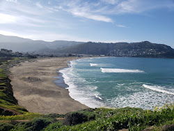Foto von Pacifica Beach und die siedlung