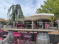 Atmosphère du Bar-restaurant à huîtres La Cabane du tapioou à La Teste-de-Buch - n°1