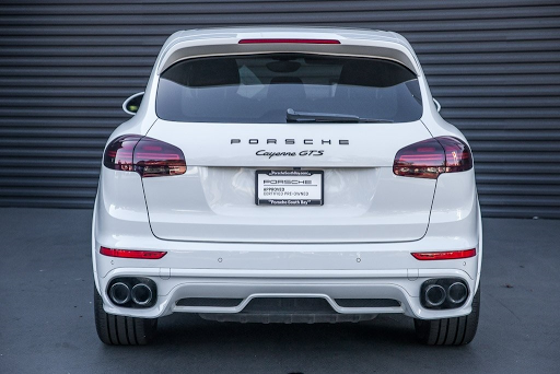 Auto Repair Shop «Rizza Body Shop», reviews and photos, 485 S River Rd, Des Plaines, IL 60016, USA