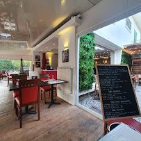 Atmosphère du Restaurant familial DiP restaurant à Fréjus - n°13