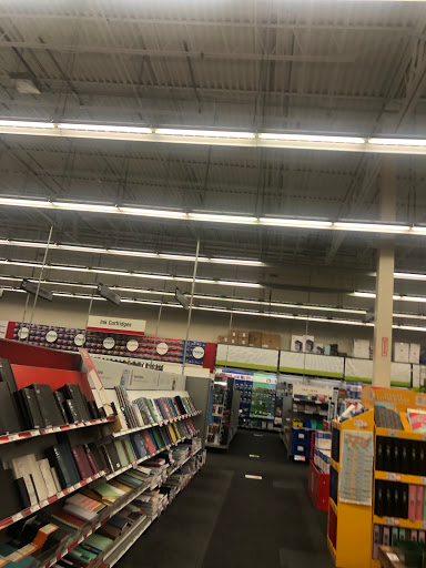Office Supply Store «Staples», reviews and photos, 1075 N Main St, Warrington, PA 18976, USA